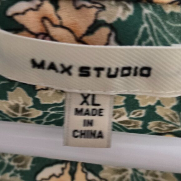 Max Studio Tie Front Green Blouse - Picture 5 of 7